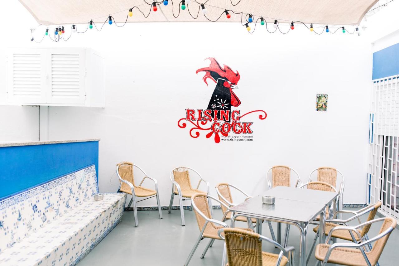 Rising Cock Party Hostel ลากอส ภายนอก รูปภาพ